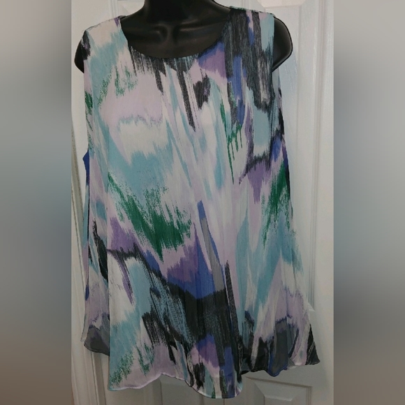 DKNY sleeveless breezy top - Picture 2 of 7